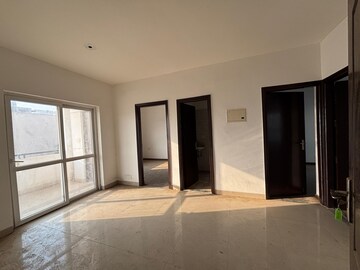 Room in 3 BHK Builder Floor at BPTP Park Elite Floor II, Sector 75 – for Sale