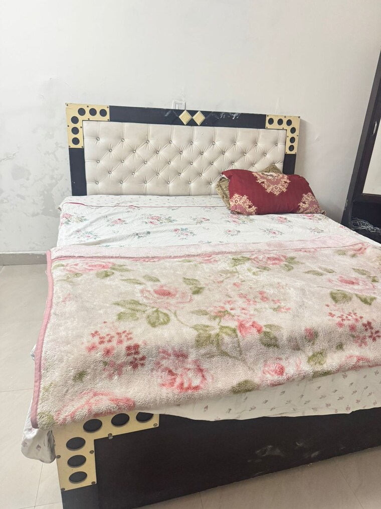 Bedroom, subhash road 3 Bedroom 1500 Sq.Ft. Builder Floor In Subhash Road Dehradun 9575698