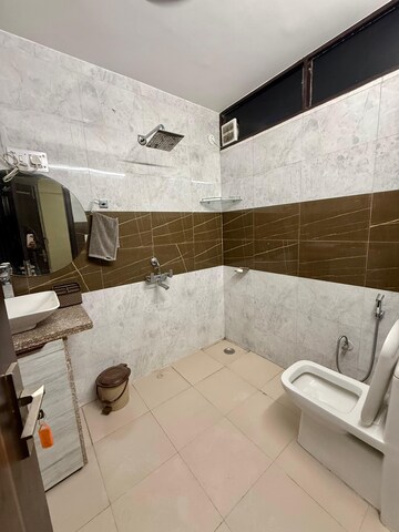 Team Area in 4 BHK Apartment at M3M Atrium, Sector 57 – for Rent