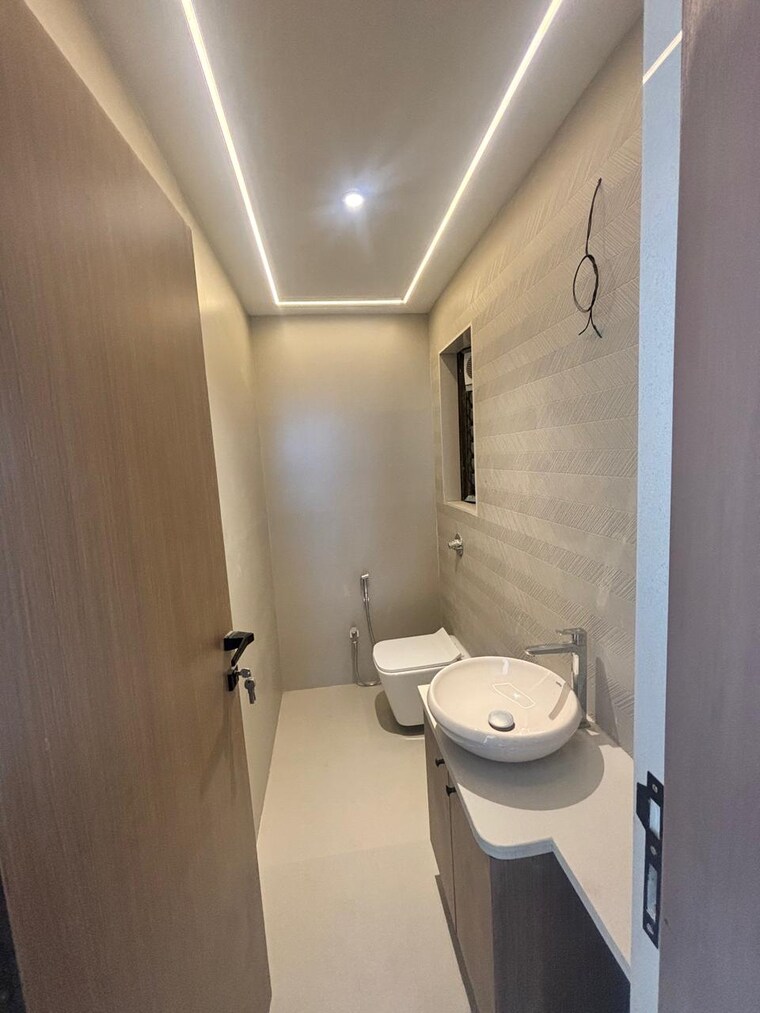 Bathroom, alamdar-the-auro 2 Bedroom 891 Sq.Ft. Apartment In Lower Parel Mumbai 9575632