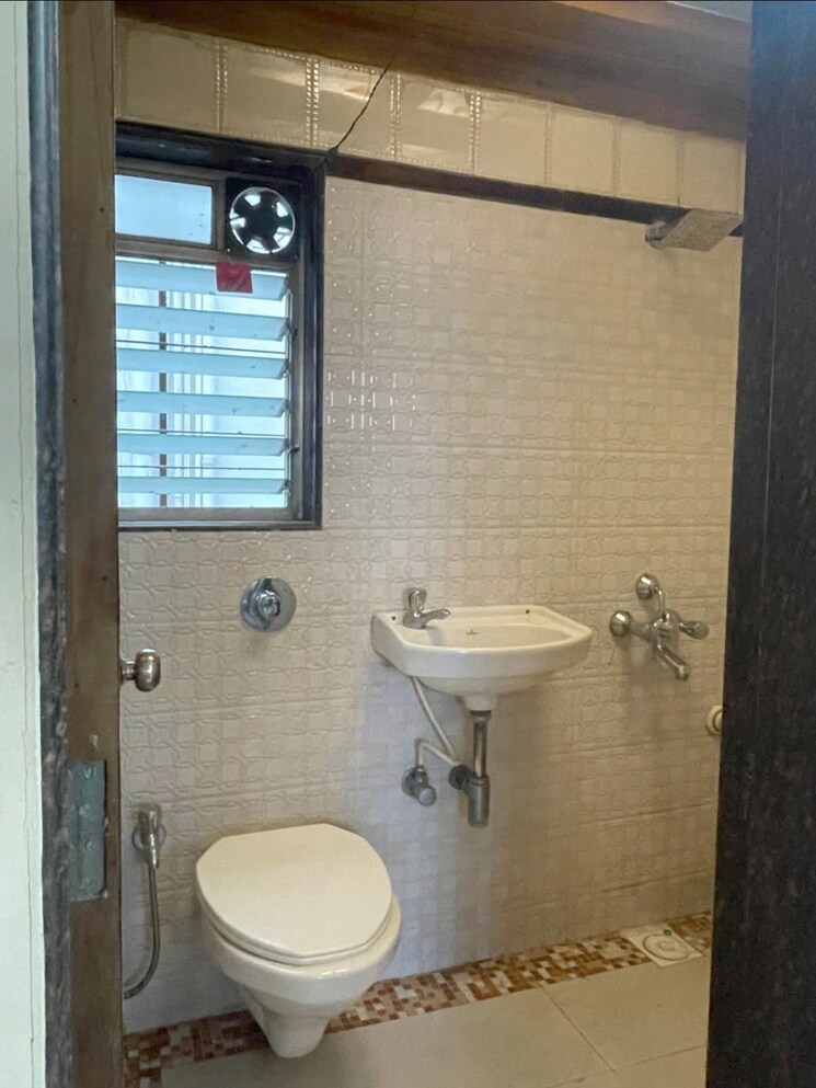 Bathroom, vasant-sagar 2 Bedroom 1029 Sq.Ft. Apartment In Kandivali East Mumbai 9575786