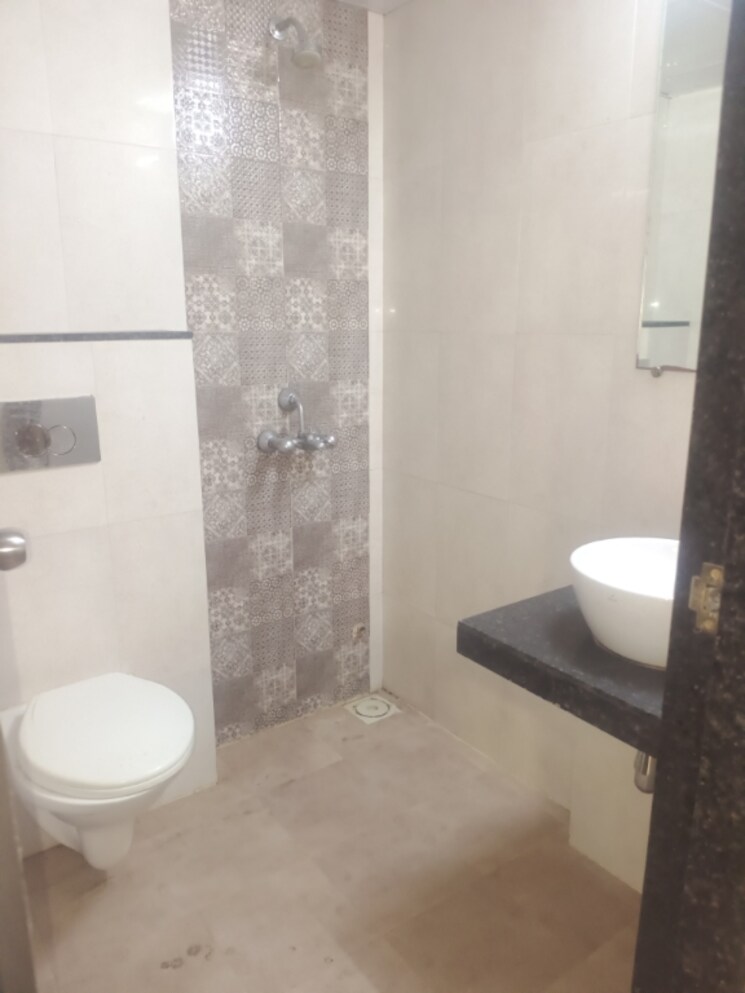Bathroom, jp-north-elara 2 Bedroom 650 Sq.Ft. Apartment In Mira Road Thane 9575871