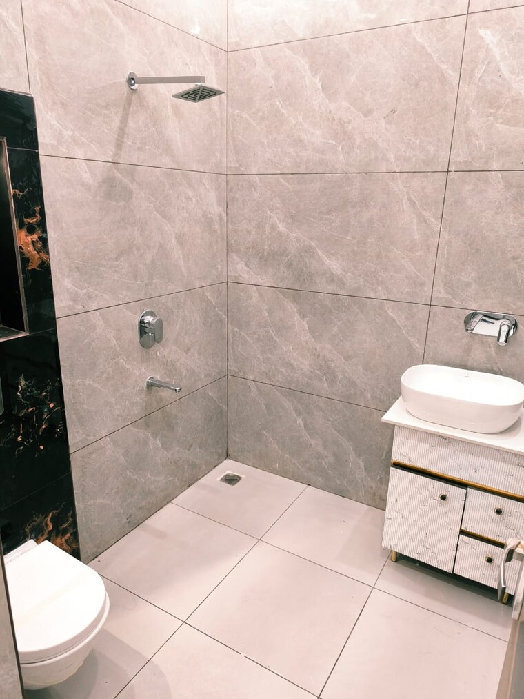 Bathroom, swastik-homes 4 Bedroom 3600 Sq.Ft. Independent House In Dhakoli Zirakpur 9575893