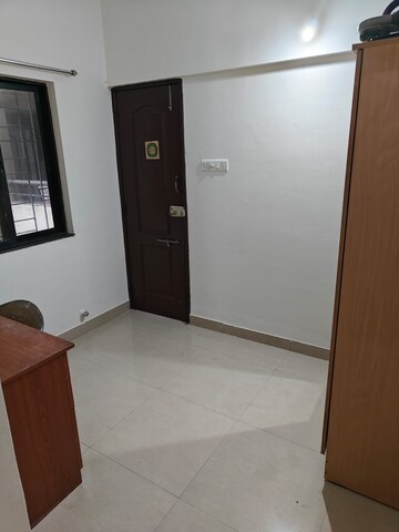 Room in 3.5 BHK Apartment at Wadgaon Sheri – for Rent