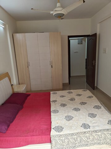 Room in 3.5 BHK Apartment at Wadgaon Sheri – for Rent