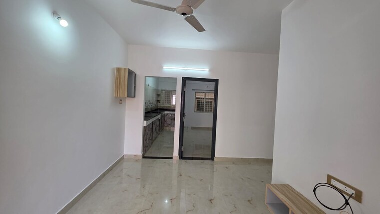 Room, marathahalli 1 Bedroom 600 Sq.Ft. Apartment In Marathahalli Bangalore 9575945