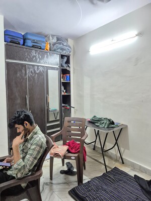 Parking in 2.5 BHK Builder Floor at Acharya Niketan – for Sale