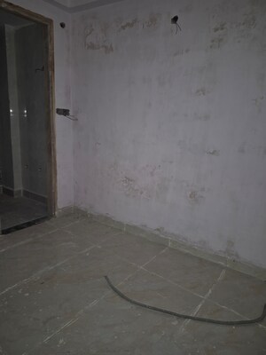 Bathroom in 2 BHK Builder Floor at Acharya Niketan – for Rent