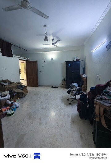 Living Room in 6+ BHK Independent House at RWA Apartments Sector 41, Sector 41 – for Sale