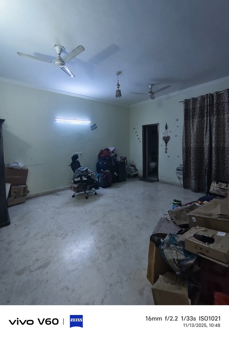 Living Room, rwa-apartments-sector-41 6+ Bedroom 180 Sq.Mt. Independent House In Sector 41 Noida 9576047