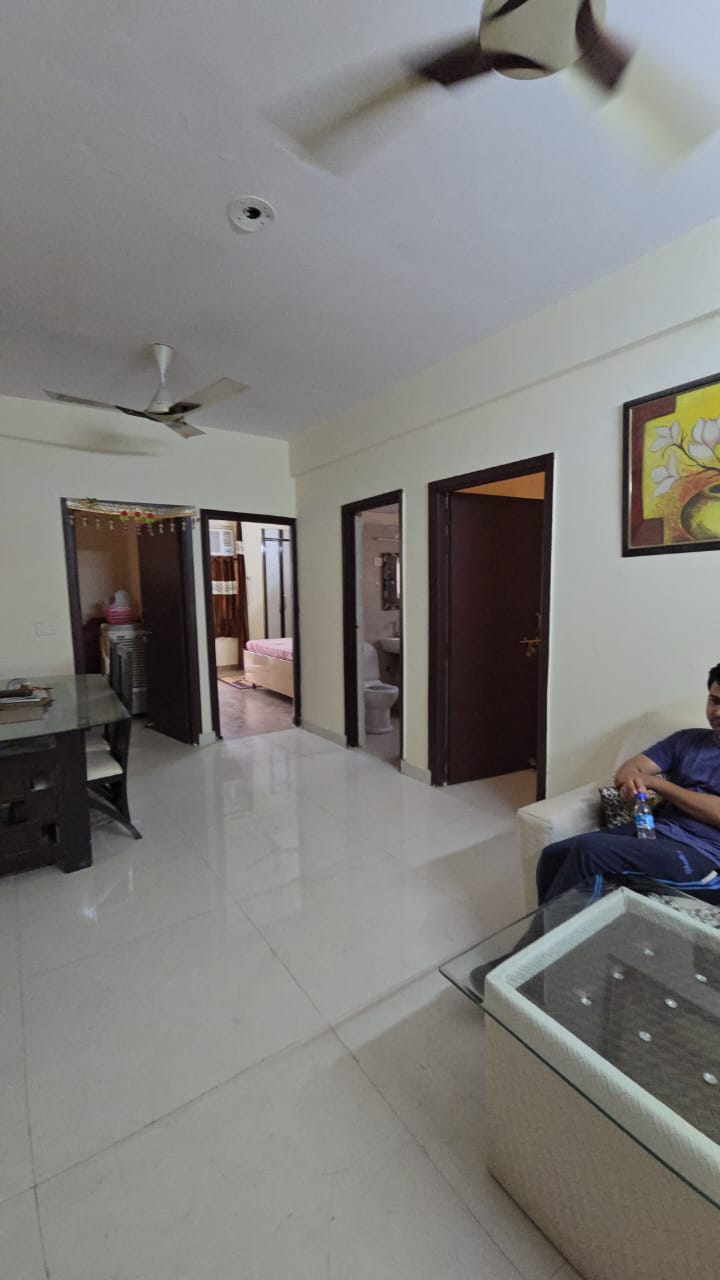 3.5 BHK + Servant Room Apartment For Sale in Sanchar Residency