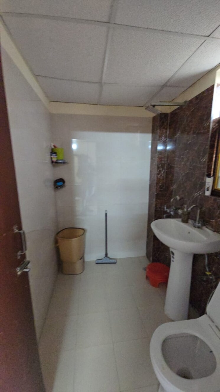 Bathroom, sanchar-residency 3.5 Bedroom 1779 Sq.Ft. Apartment In Raj Nagar Extension Ghaziabad 9576060