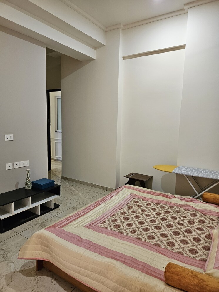 Bedroom, dasnac-burj 3.5 Bedroom 2510 Sq.Ft. Apartment In Sector 75 Noida 9576057