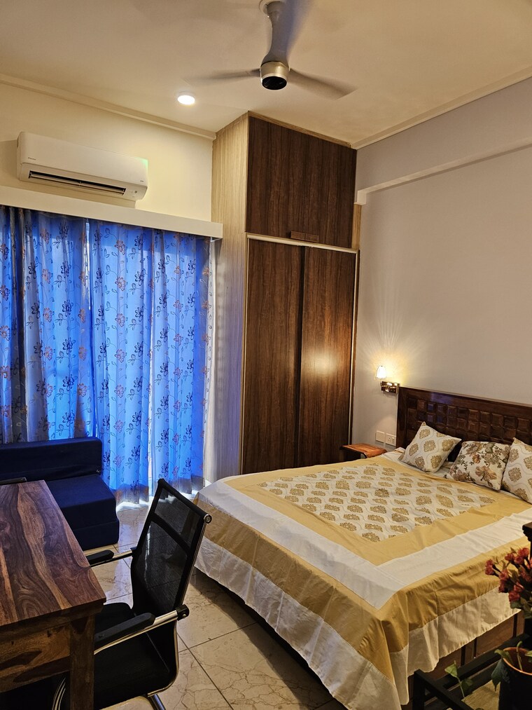 Bedroom, dasnac-burj 3.5 Bedroom 2510 Sq.Ft. Apartment In Sector 75 Noida 9576057