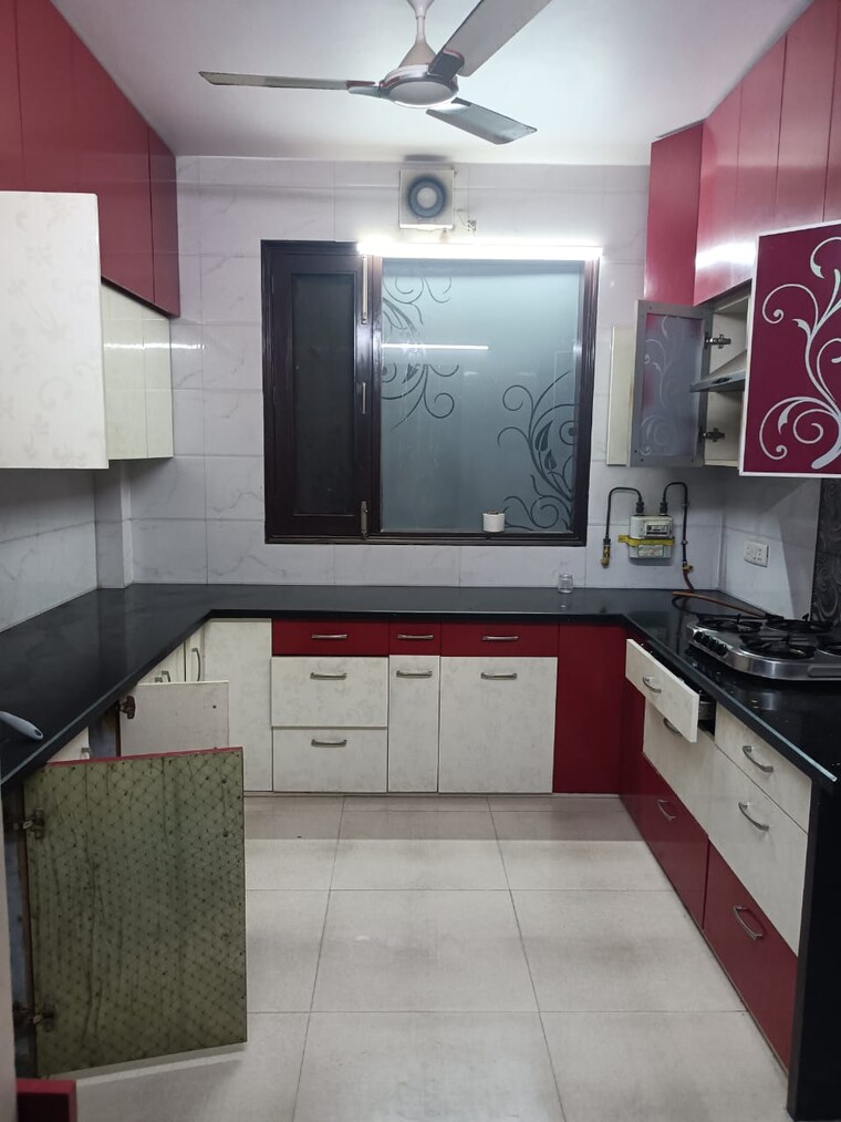 Kitchen, preet vihar 1 Bedroom 1300 Sq.Ft. Builder Floor In Preet Vihar Delhi 9576076