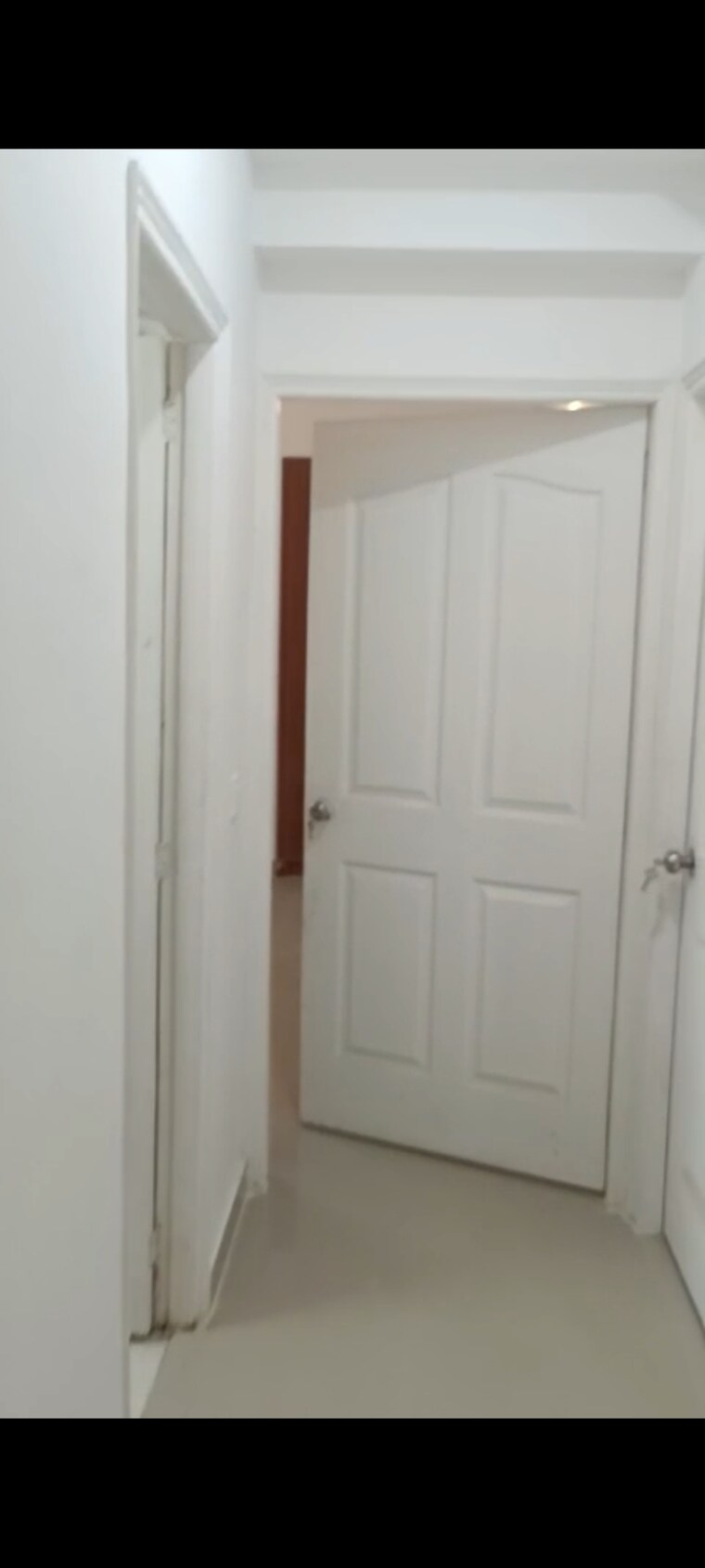 Bathroom, rg-luxury-homes 2.5 Bedroom 1342 Sq.Ft. Apartment In Sector 16b Greater Noida Greater Noida 9576074