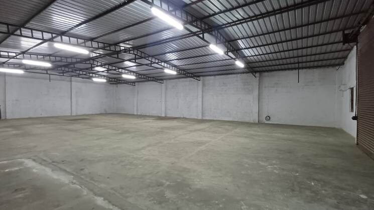 Room, jakkuru Commercial Warehouse 4000 Sq.Ft. In Jakkuru Bangalore 9576066