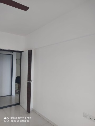 Room in 2 BHK Apartment at Uttam Townscapes, Yerawada – for Rent