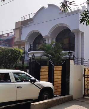 3 BHK Independent House – Exterior View View at RWA Apartments Sector 40, Sector 40 - for Rent