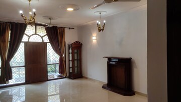 Living Room in 3 BHK Independent House at RWA Apartments Sector 40, Sector 40 – for Rent