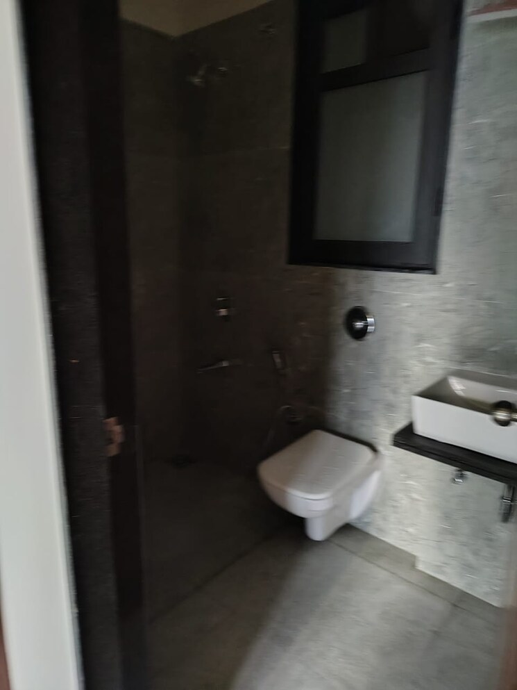 Bathroom, vtp-aethereus 2 Bedroom 756 Sq.Ft. Apartment In Mahalunge Pune 9576085