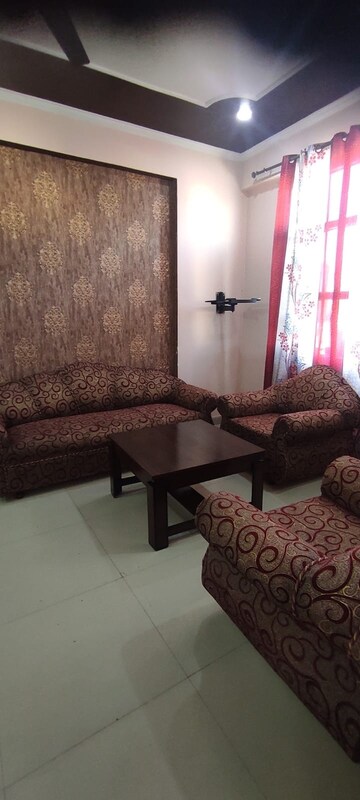 2 BHK Builder Floor For Sale in Vip Road