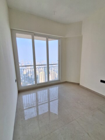 Room in 1 BHK Apartment at Chandak 34 Park Estate, Goregaon West – for Rent