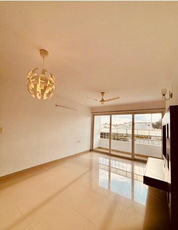 Room in 3 BHK Apartment at Klassik Benchmark, Bannerghatta Road – for Rent