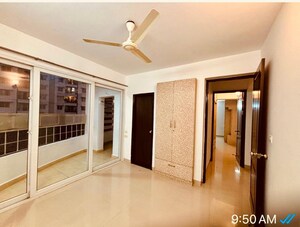 Room in 3 BHK Apartment at Klassik Benchmark, Bannerghatta Road – for Rent