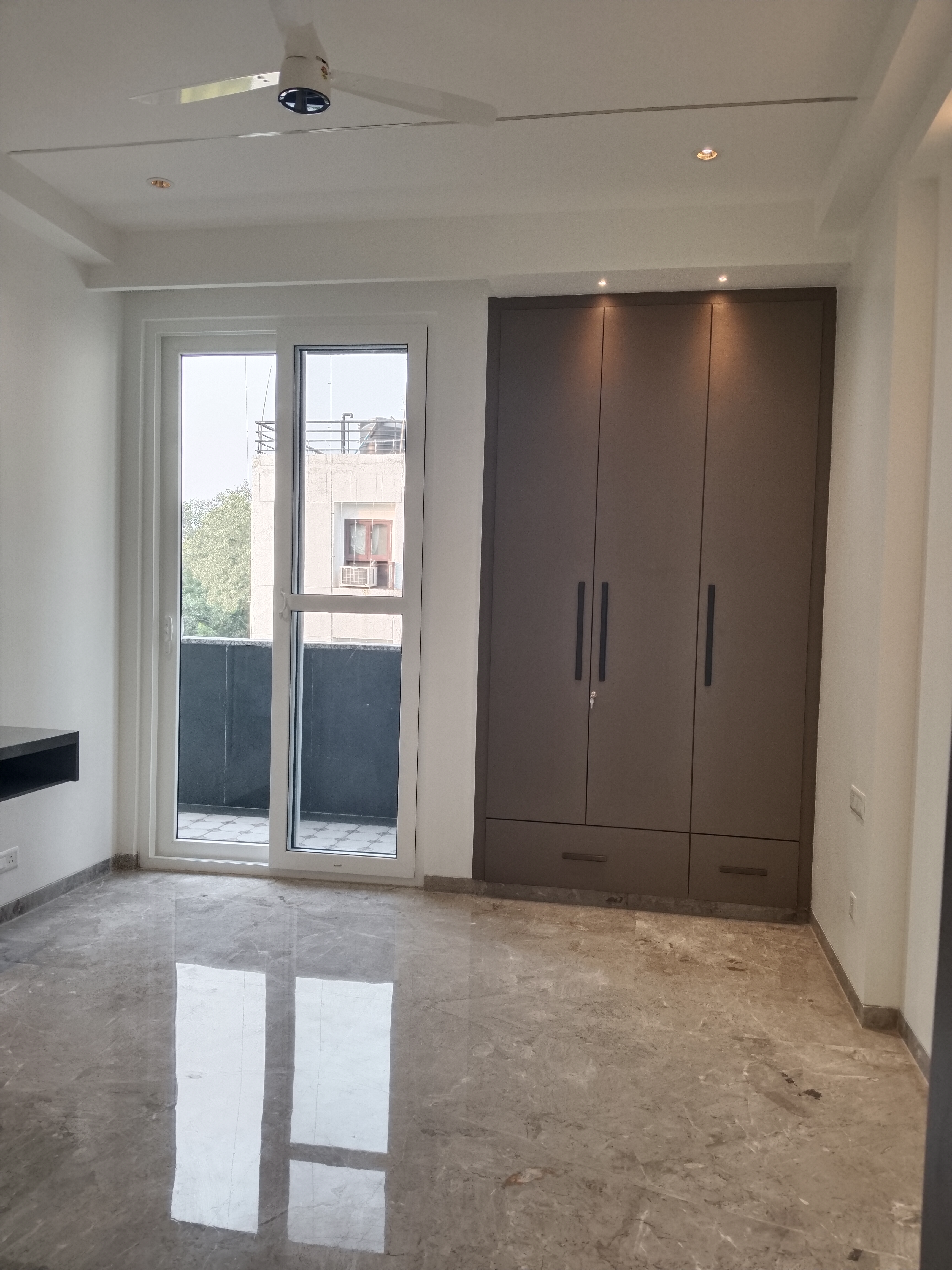 3.5 BHK Apartment For Rent in Defence Colony