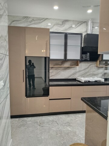 Kitchen in 3.5 BHK Apartment at Defence Colony – for Rent