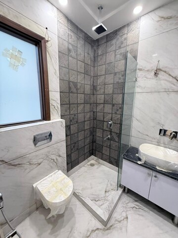 Bathroom in 3 BHK Builder Floor at Paschim Vihar – for Rent