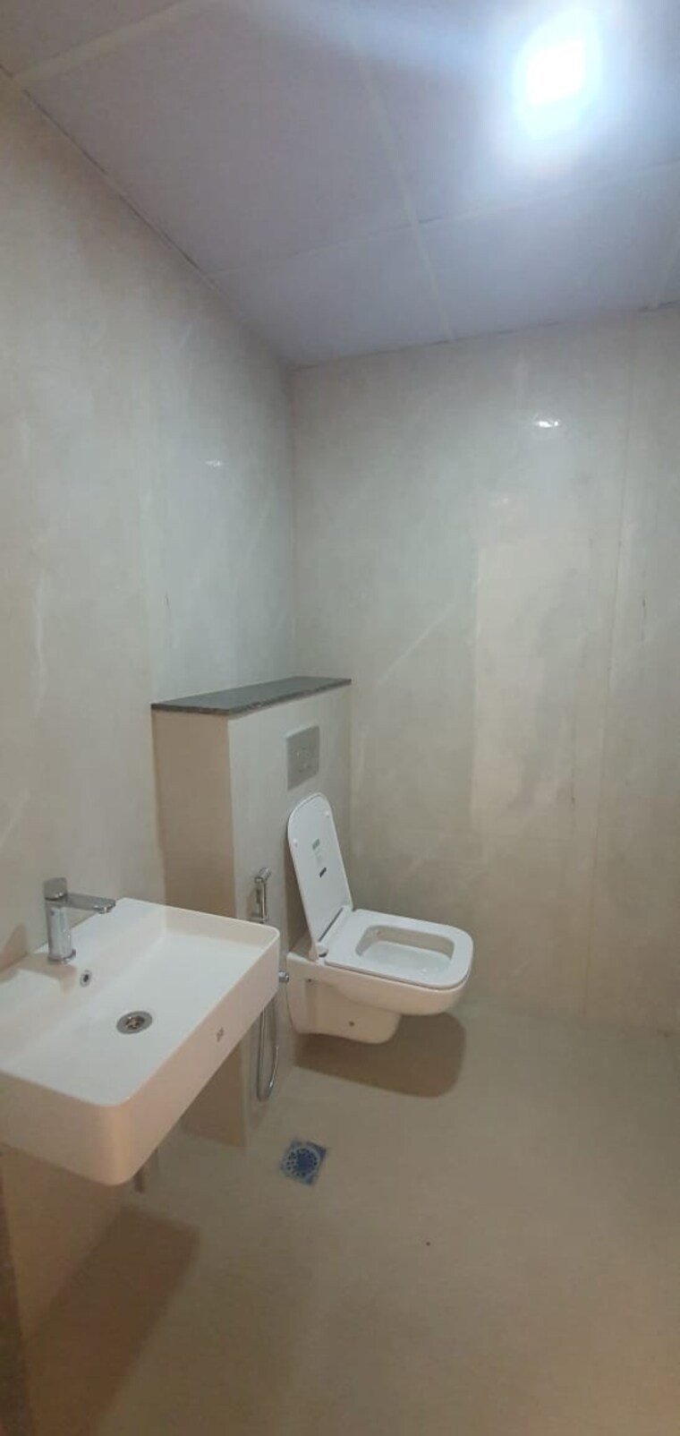 Bathroom, frazer town 3 Bedroom 1880 Sq.Ft. Apartment In Frazer Town Bangalore 9576187