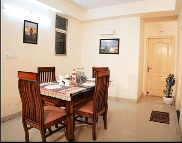 Living Room in 3 BHK Apartment at Gomti Nagar – for Rent