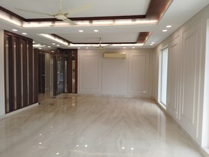 Building Lobby in 3 BHK Apartment at Defence Colony – for Rent