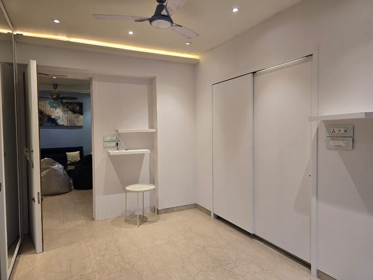 Room, gods-gift-tower-bandra 2 Bedroom 800 Sq.Ft. Apartment In Bandra West Mumbai 9576244