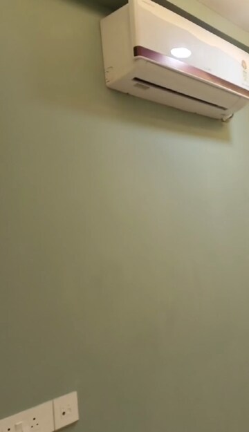 Room in 3 BHK Apartment at Aurobindo Kohinoor, Serilingampally – for Rent