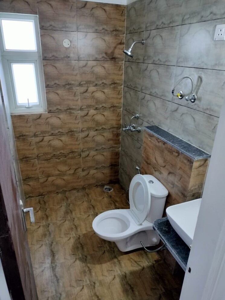 Bathroom, new-generation-maple-apartments 3 Bedroom 1816 Sq.Ft. Apartment In Dhakoli Zirakpur 9576253