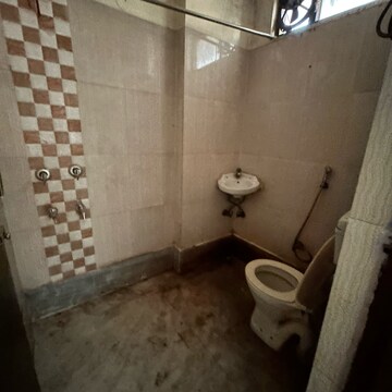 Bathroom in 3 BHK Builder Floor at Kotla Mubarakpur – for Rent