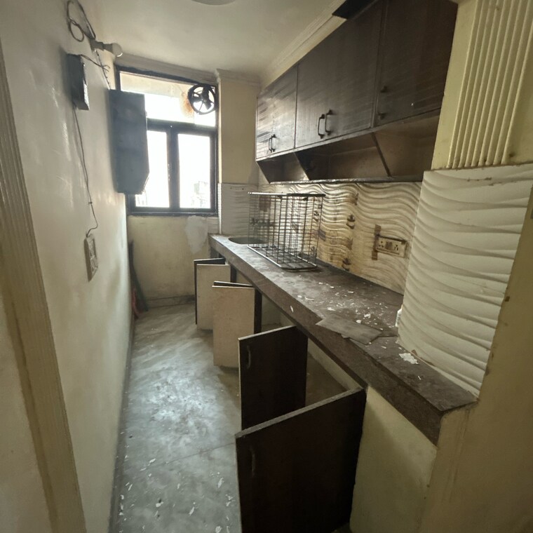 Kitchen, kotla mubarakpur 3 Bedroom 900 Sq.Ft. Builder Floor In Kotla Mubarakpur Delhi 9576265