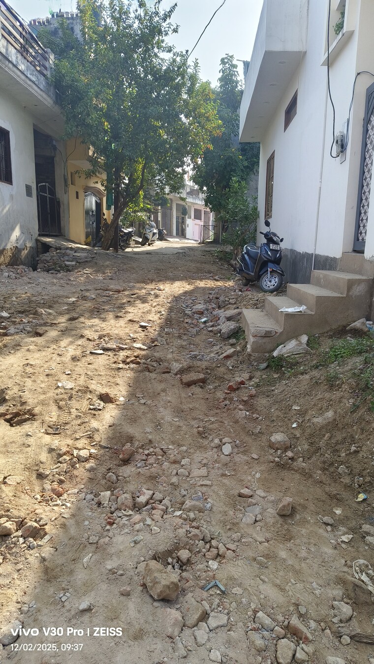 undefined, indira nagar  1200 Sq.Ft. Plot In Indira Nagar Lucknow 9576275