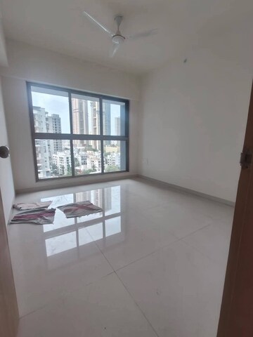 Room in 2 BHK Apartment at Raj Infinia, Malad West – for Rent