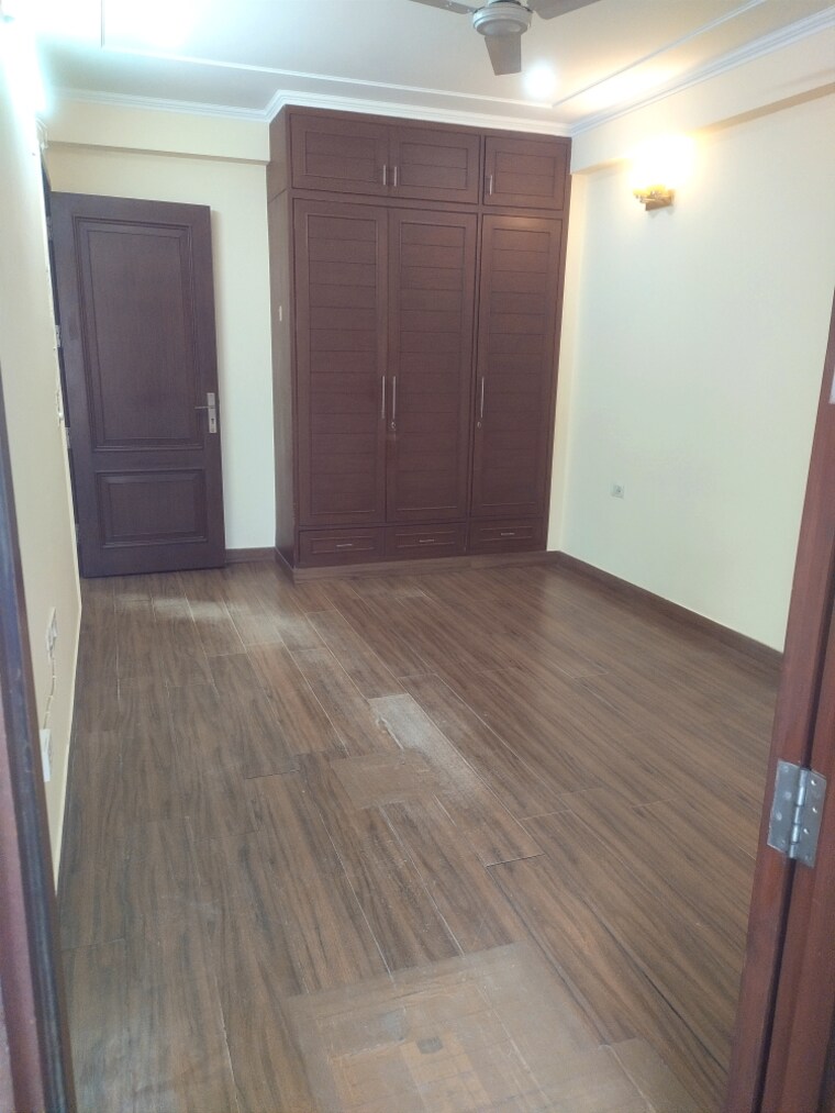 Master Bedroom, kalkaji 3 Bedroom 2000 Sq.Ft. Builder Floor In Kalkaji Delhi 9576310