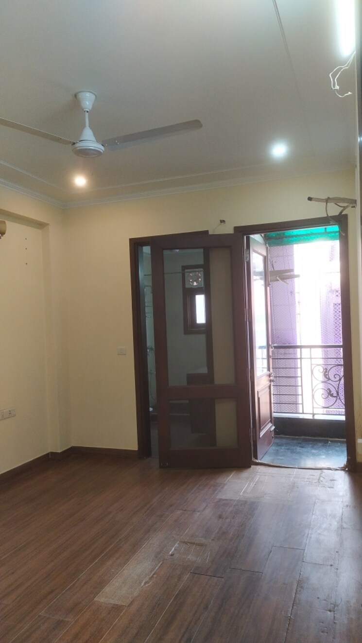 Master Bedroom, kalkaji 3 Bedroom 2000 Sq.Ft. Builder Floor In Kalkaji Delhi 9576310