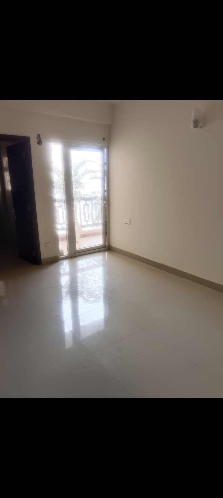 Room, forever-prabhat-heights 2 Bedroom 1800 Sq.Ft. Apartment In Dundahera Ghaziabad 9576320