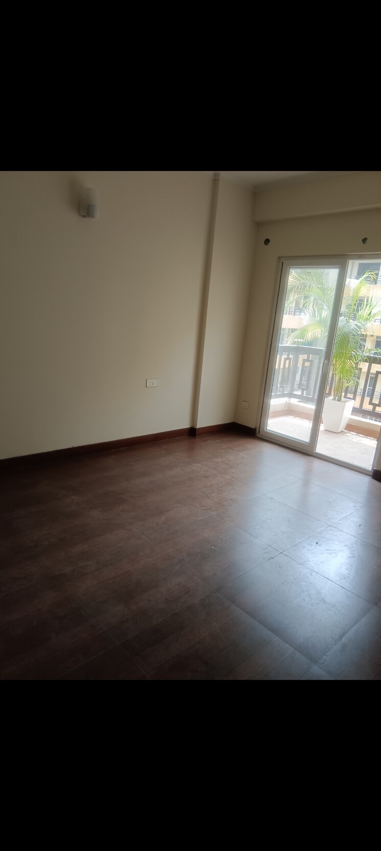 Room, forever-prabhat-heights 2 Bedroom 1800 Sq.Ft. Apartment In Dundahera Ghaziabad 9576320