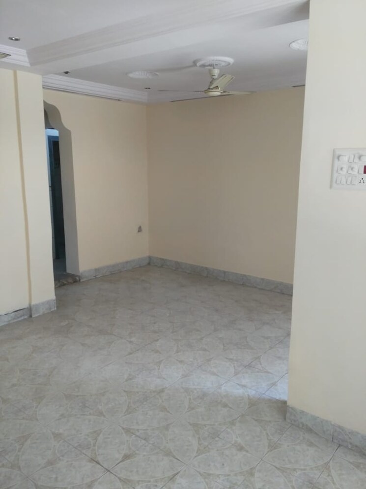 Room, shiv-darshan-complex-kalyan 1 Bedroom 650 Sq.Ft. Apartment In Kalyan West Thane 9576276