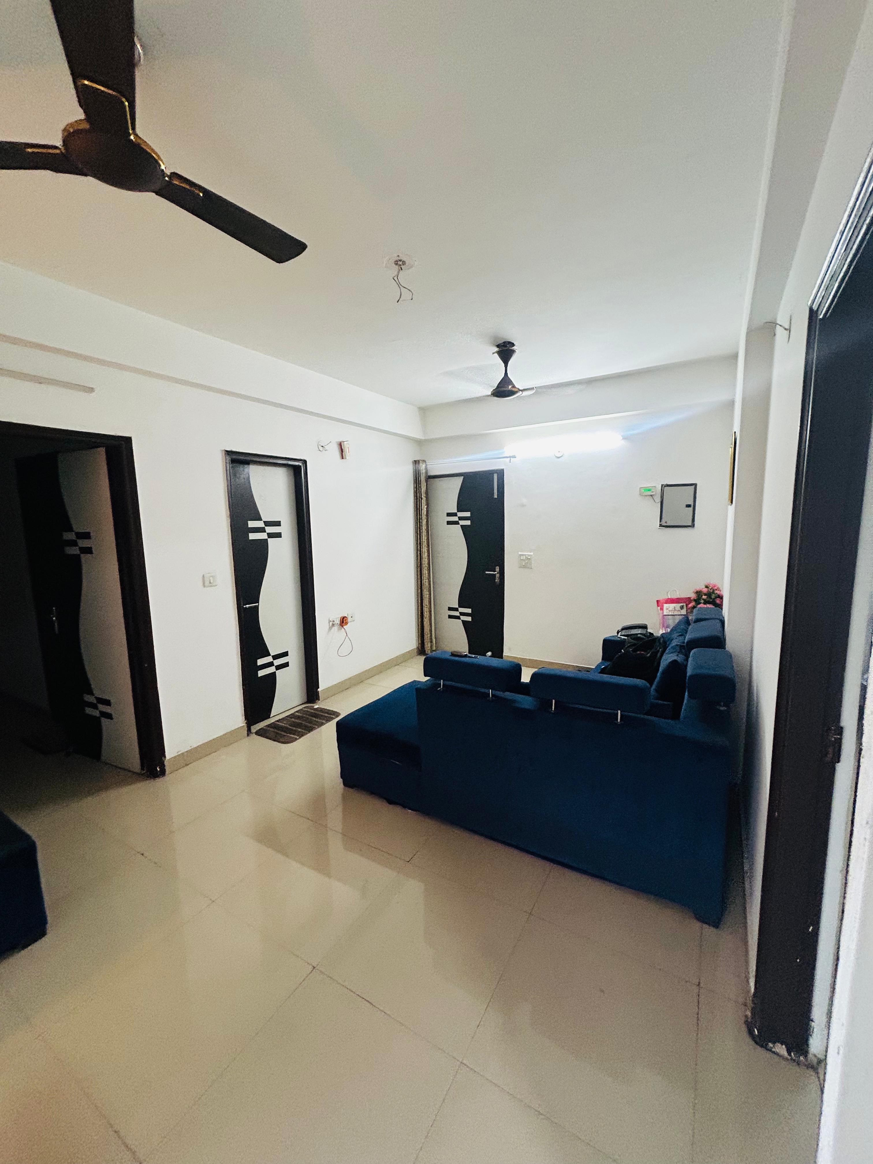 2 BHK 1100 Sq.Ft. Apartment in Uninav Heights Phase I