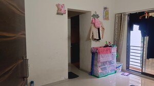 Furnished Amenities in 1 BHK Apartment at Om Sai Plaza, Ghodbunder Road – for Rent