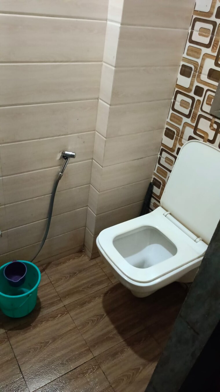 Bathroom, om-sai-plaza 1 Bedroom 640 Sq.Ft. Apartment In Ghodbunder Road Thane 9576336